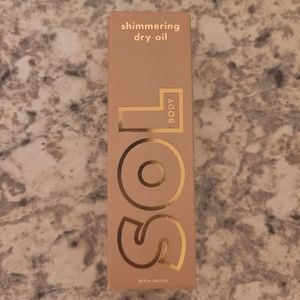 NWT Sol Body Shimmering Dry Oil